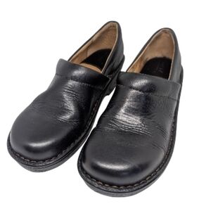 Born Black Leather Clogs Size‎ 7.5
